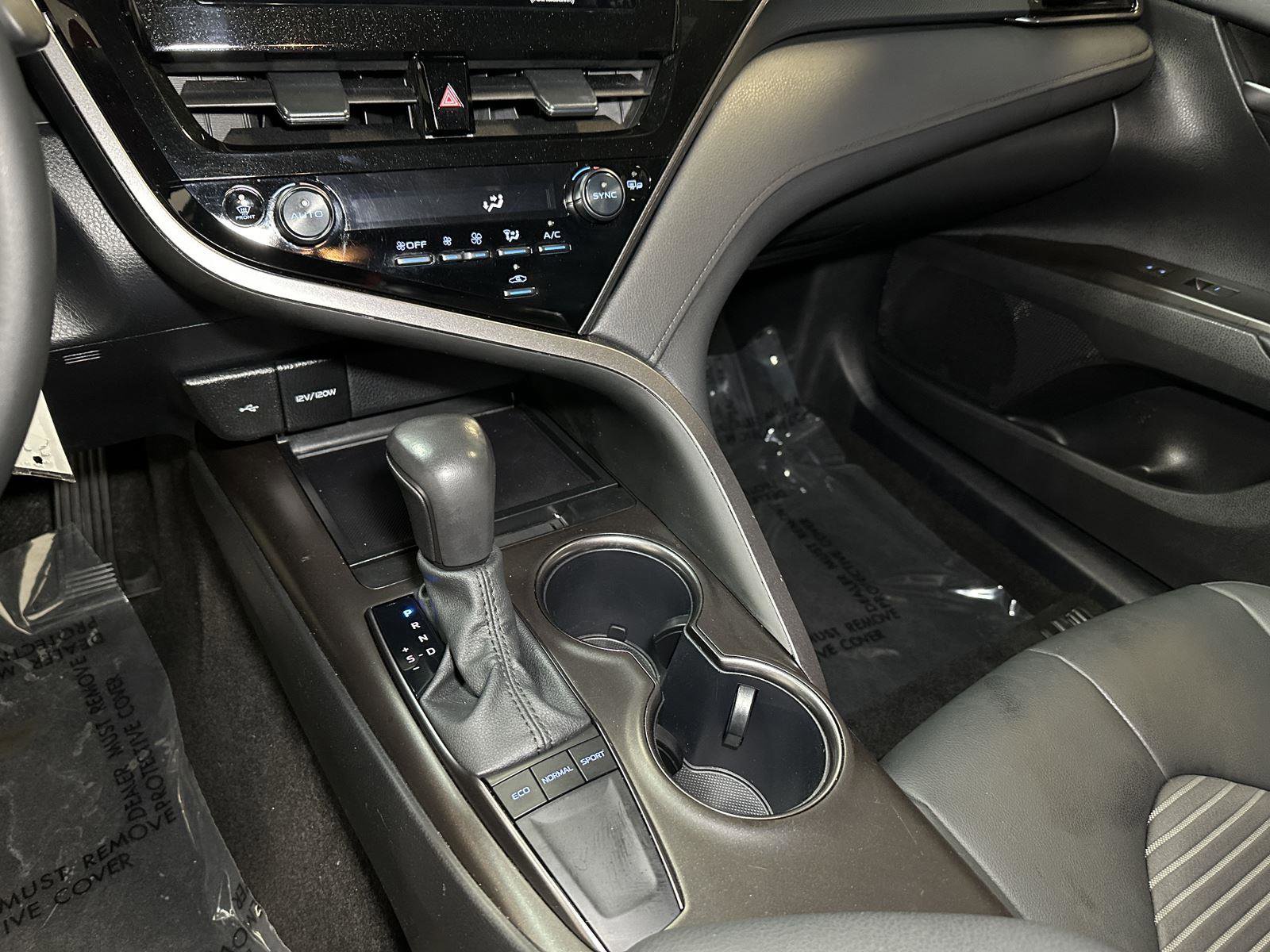 Used 2024 Toyota Camry SE FWD image 29