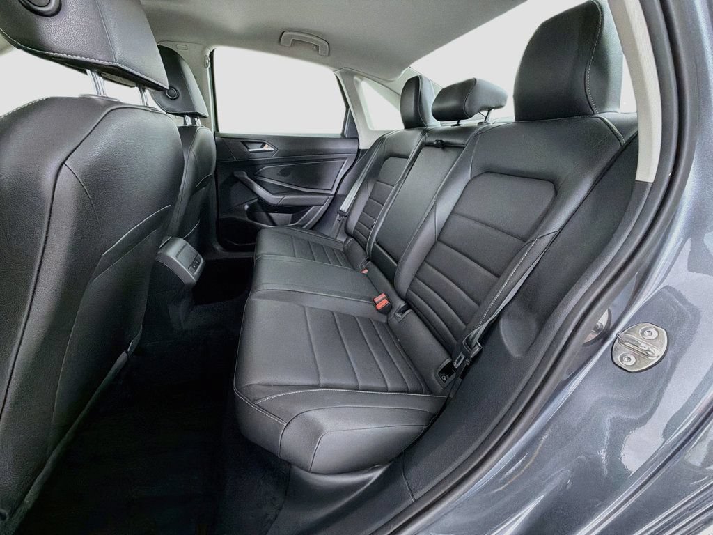 Used 2021 Volkswagen Jetta SEL FWD image 25