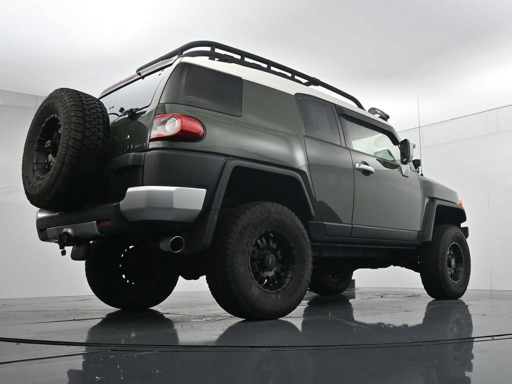 Used 2012 Toyota FJ Cruiser 4WD w/ Convenience Pkg image 37