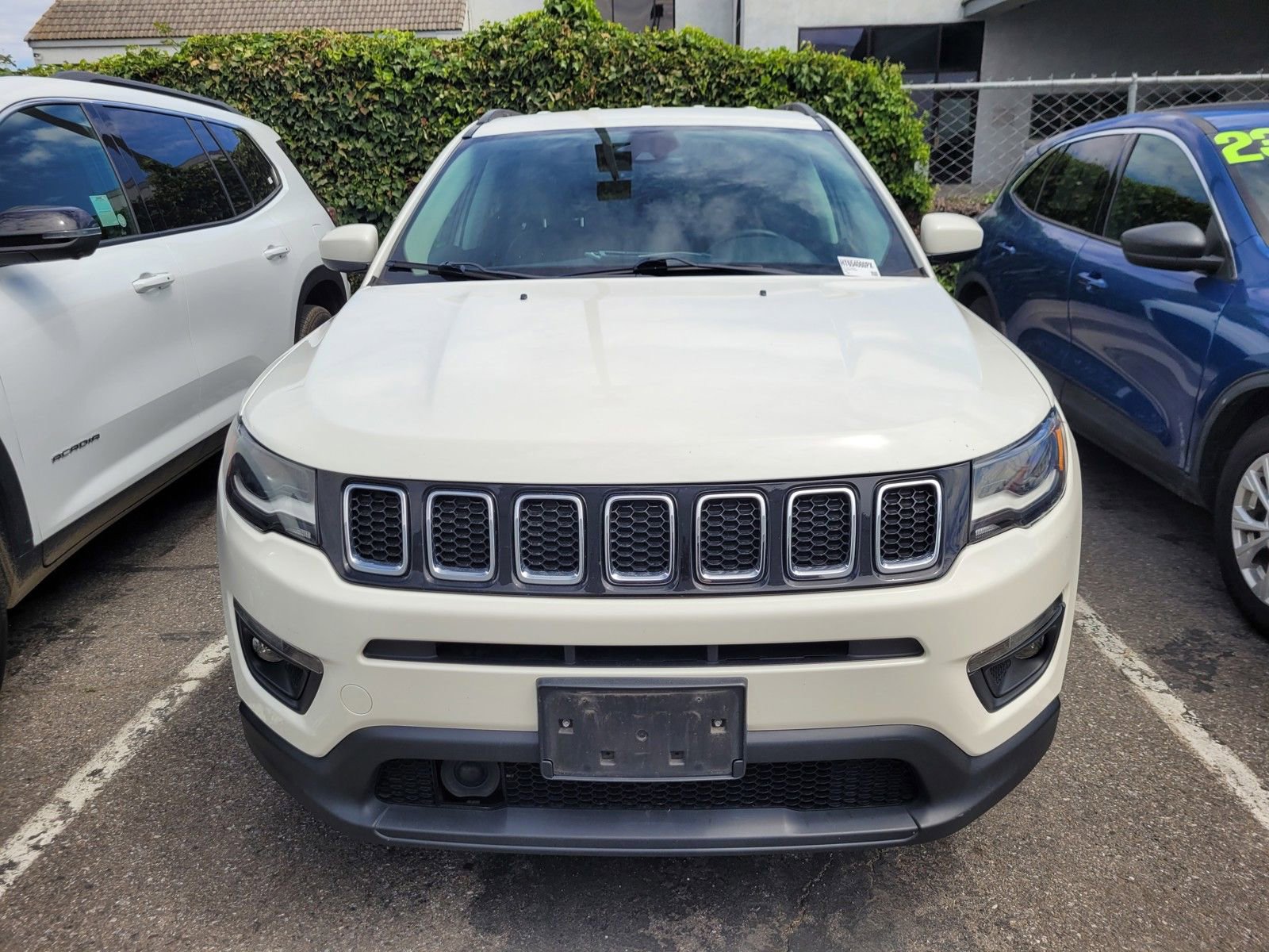 Used 2017 Jeep Compass Latitude w/ Safe & Security Group image 2