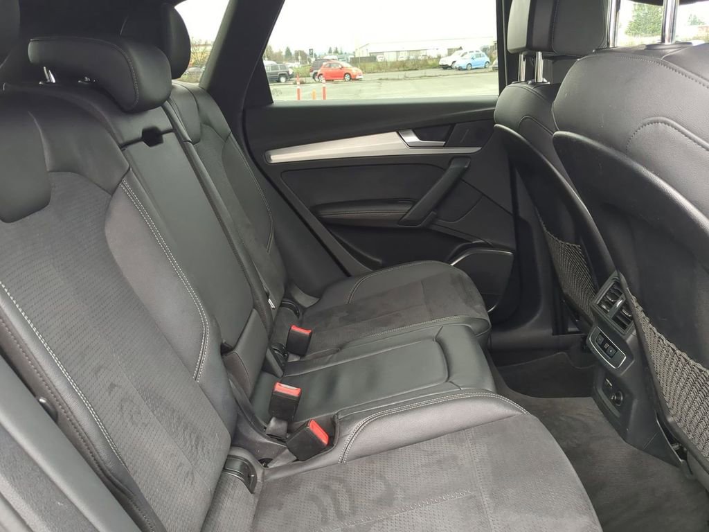 Used 2022 Audi Q5 e Premium Plus image 7