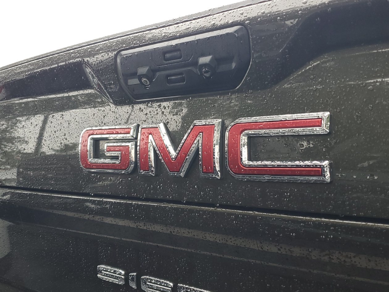 Used 2022 GMC Sierra 3500 AT4 AWD/4WD image 6