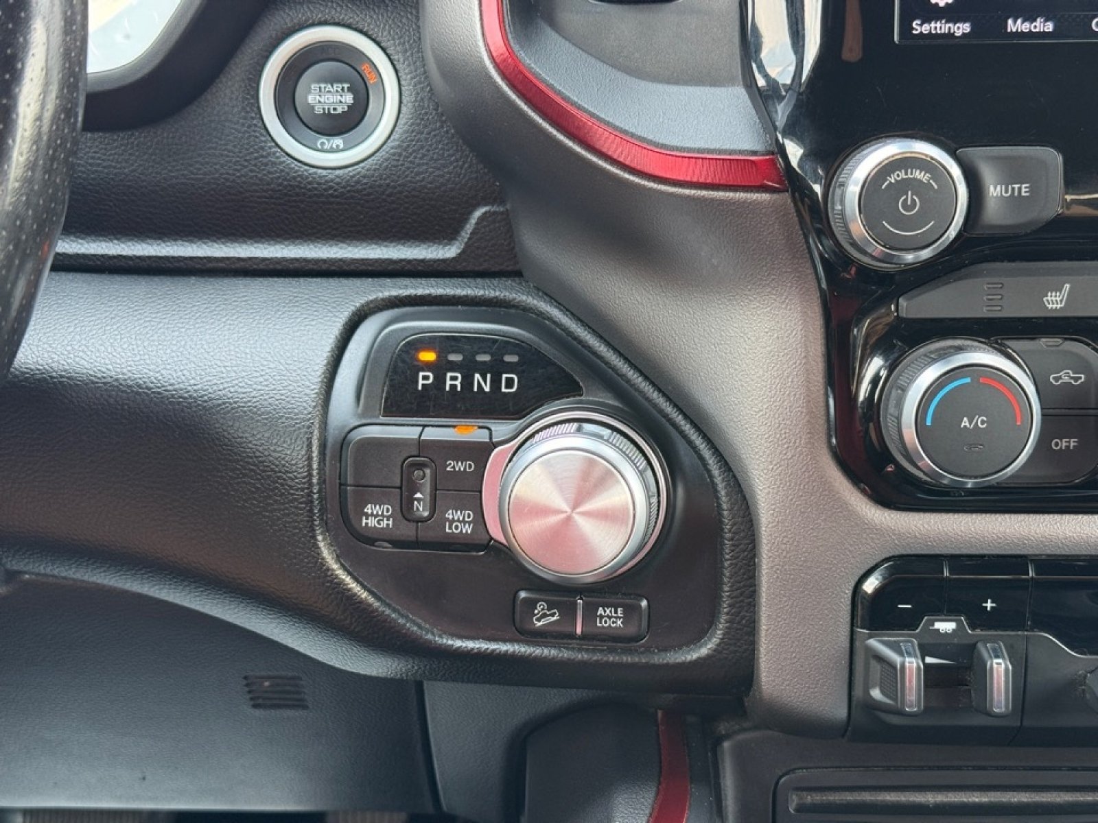 Used 2019 RAM 1500 Rebel w/ Rebel Level 2 Equipment Group AWD/4WD image 18