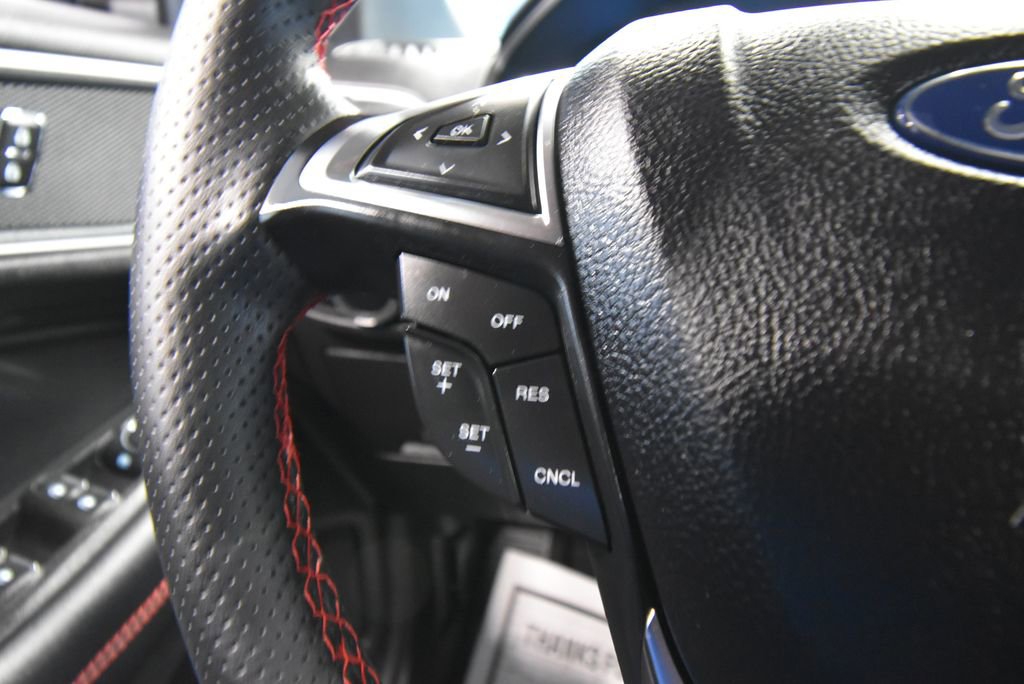 Used 2024 Ford Edge ST-Line AWD/4WD image 11