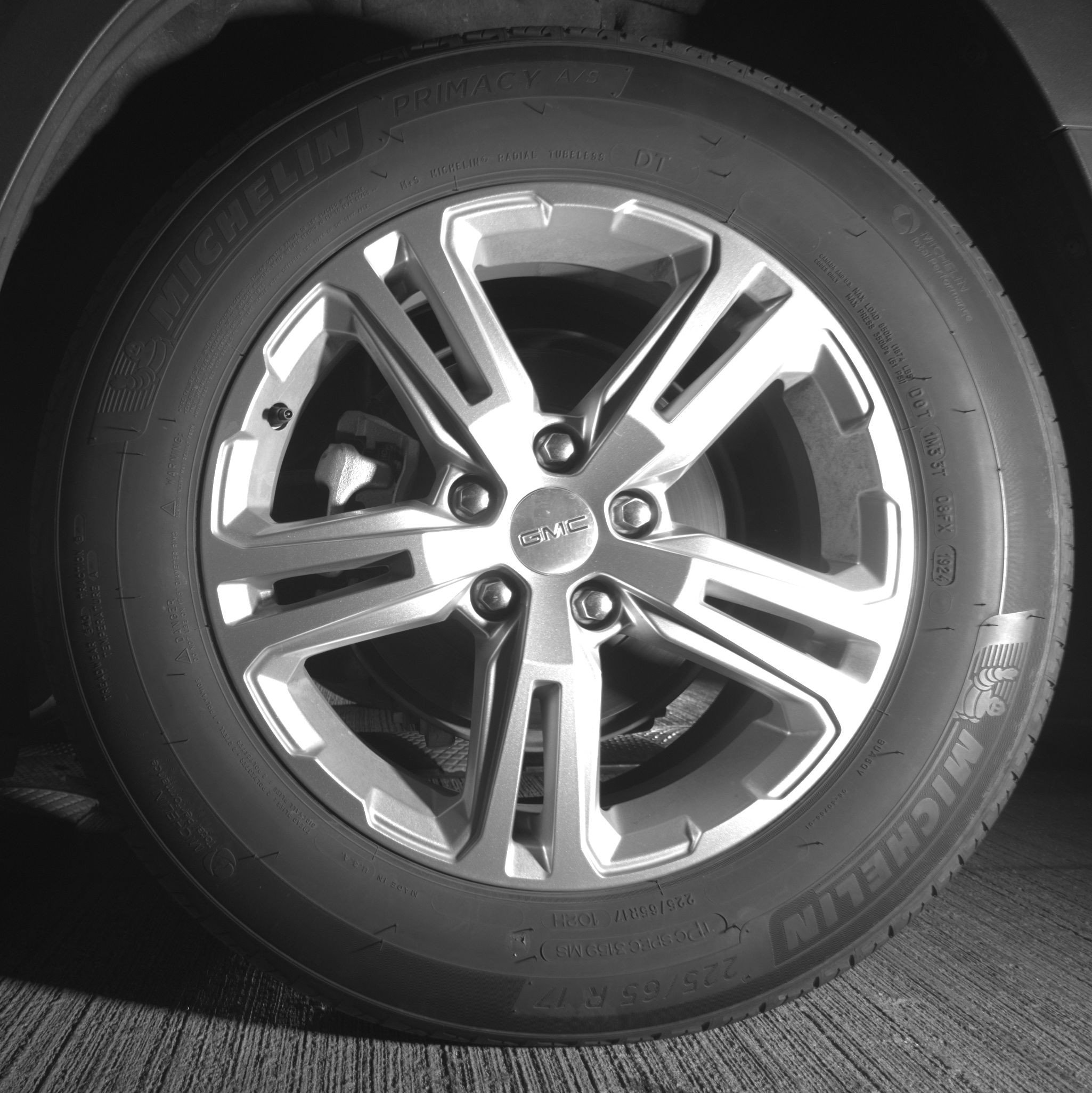 Used 2024 GMC Terrain SLE FWD image 19