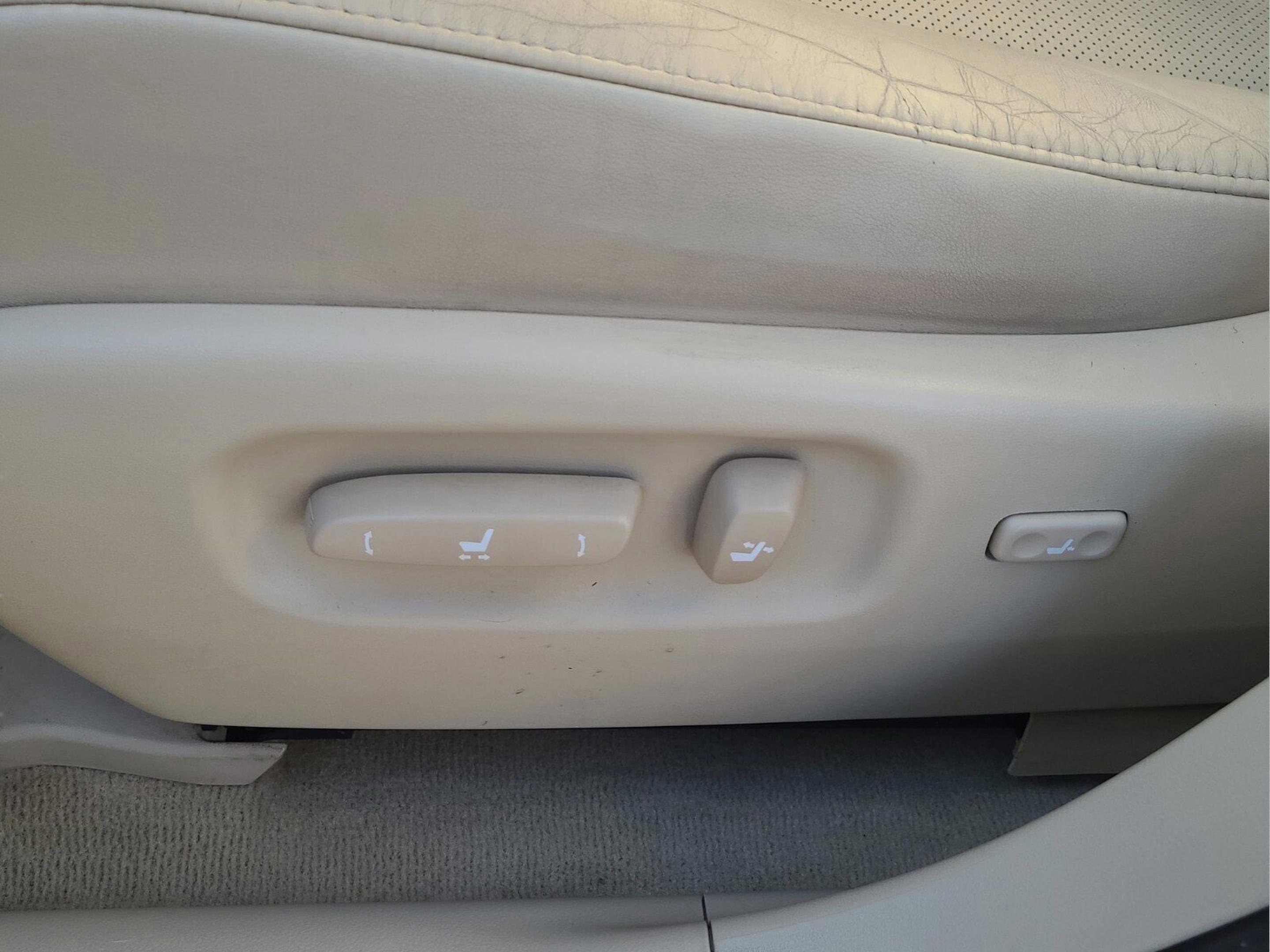 Used 2011 Lexus RX 350 2WD image 14