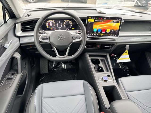 New 2026 Volkswagen Tiguan SE image 8