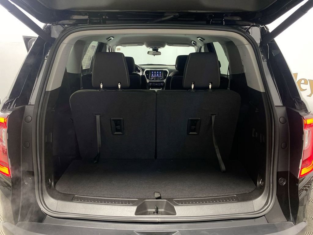 Used 2023 GMC Acadia SLE w/ Driver Convenience Package image 23