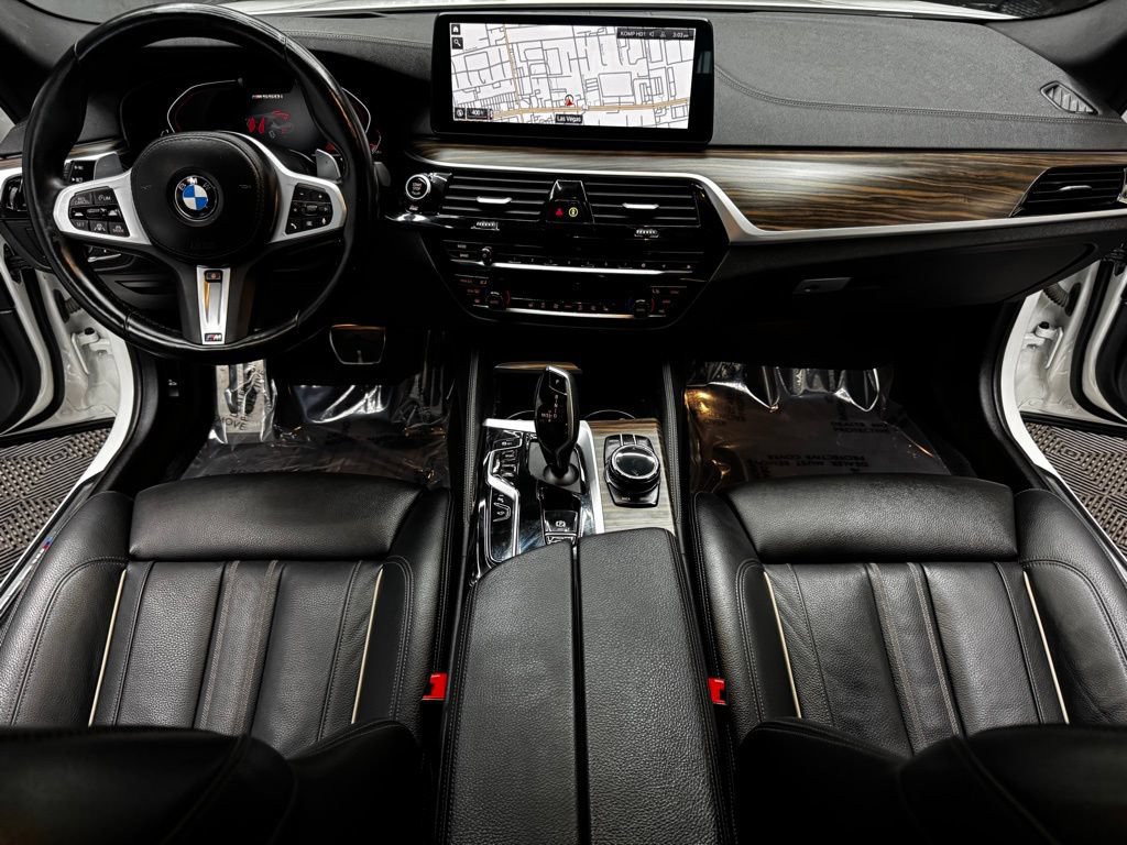 Used 2023 BMW M550i xDrive w/ Executive Package AWD/4WD image 40