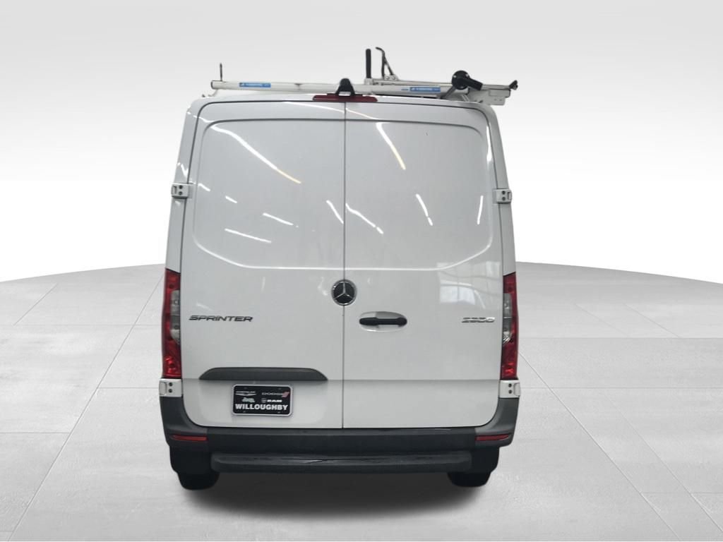Used 2021 Mercedes-Benz Sprinter 2500 image 7