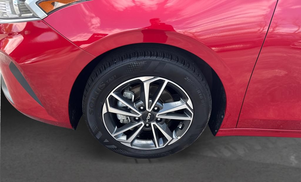 Certified 2023 Kia Forte LXS w/ LXS Technology Package FWD image 14