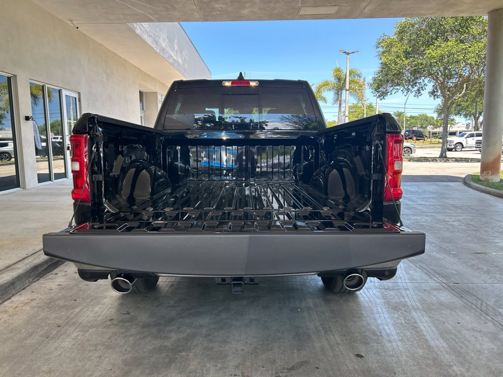 Used 2026 RAM 1500 Laramie AWD/4WD image 37