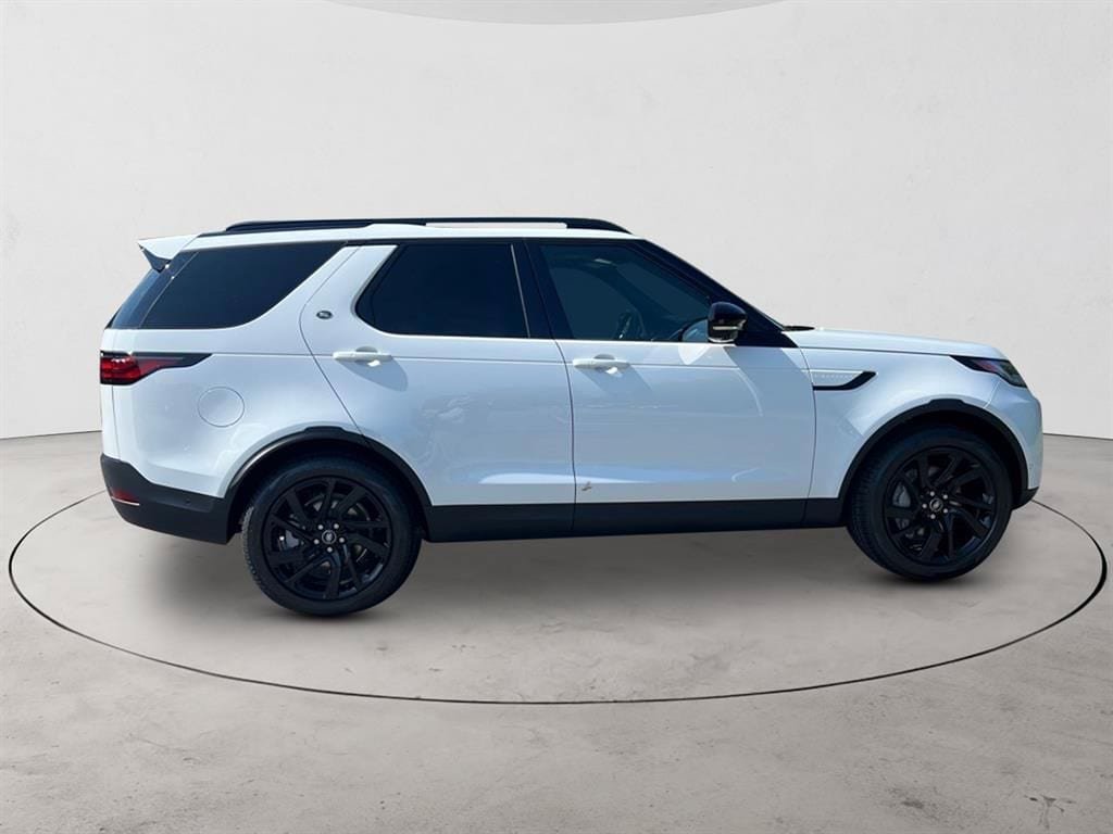 New 2025 Land Rover Discovery S AWD/4WD image 6