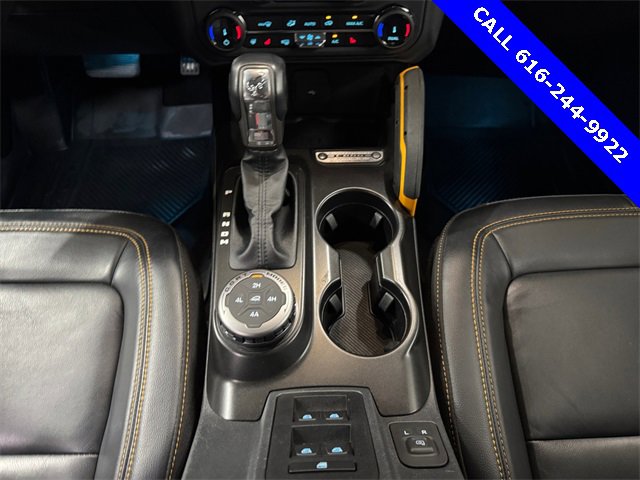 Used 2022 Ford Bronco Badlands image 16