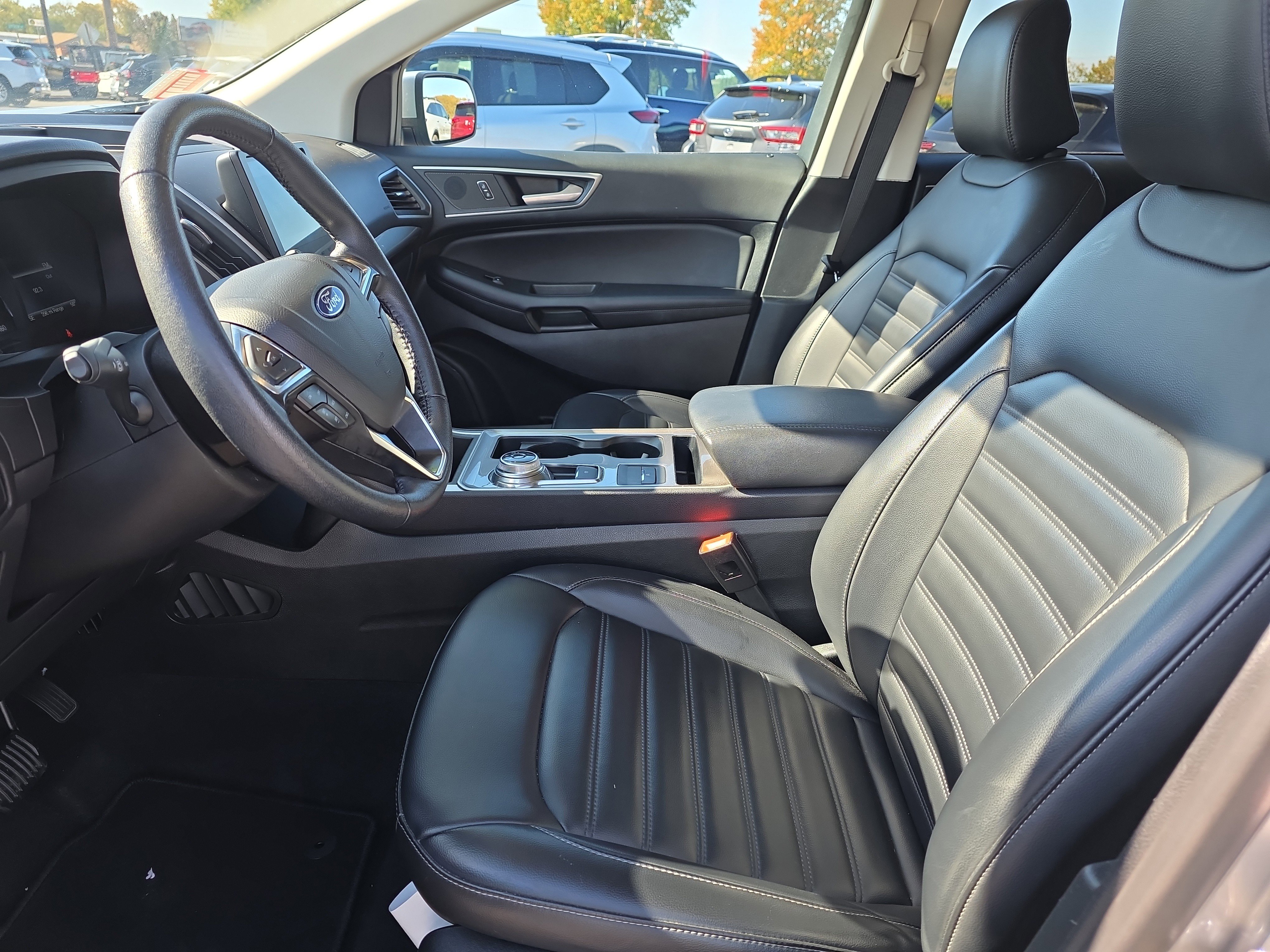 Used 2024 Ford Edge SEL image 12