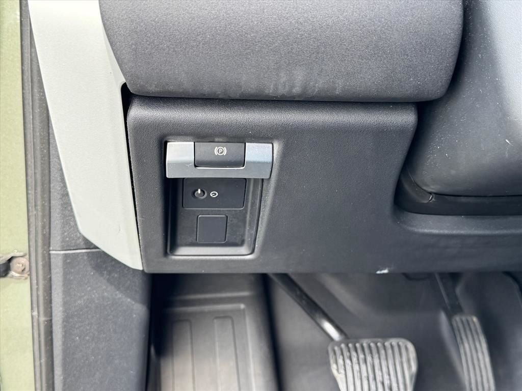 Used 2021 Land Rover Defender 90 First Edition AWD/4WD image 21