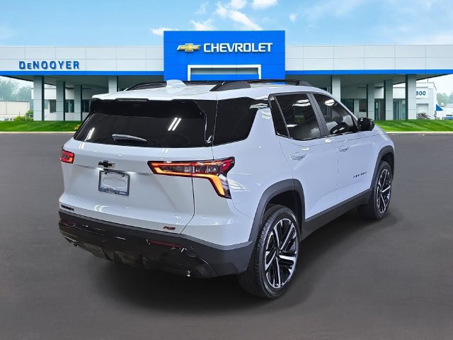 New 2026 Chevrolet Equinox RS w/ Convenience Package III FWD image 8