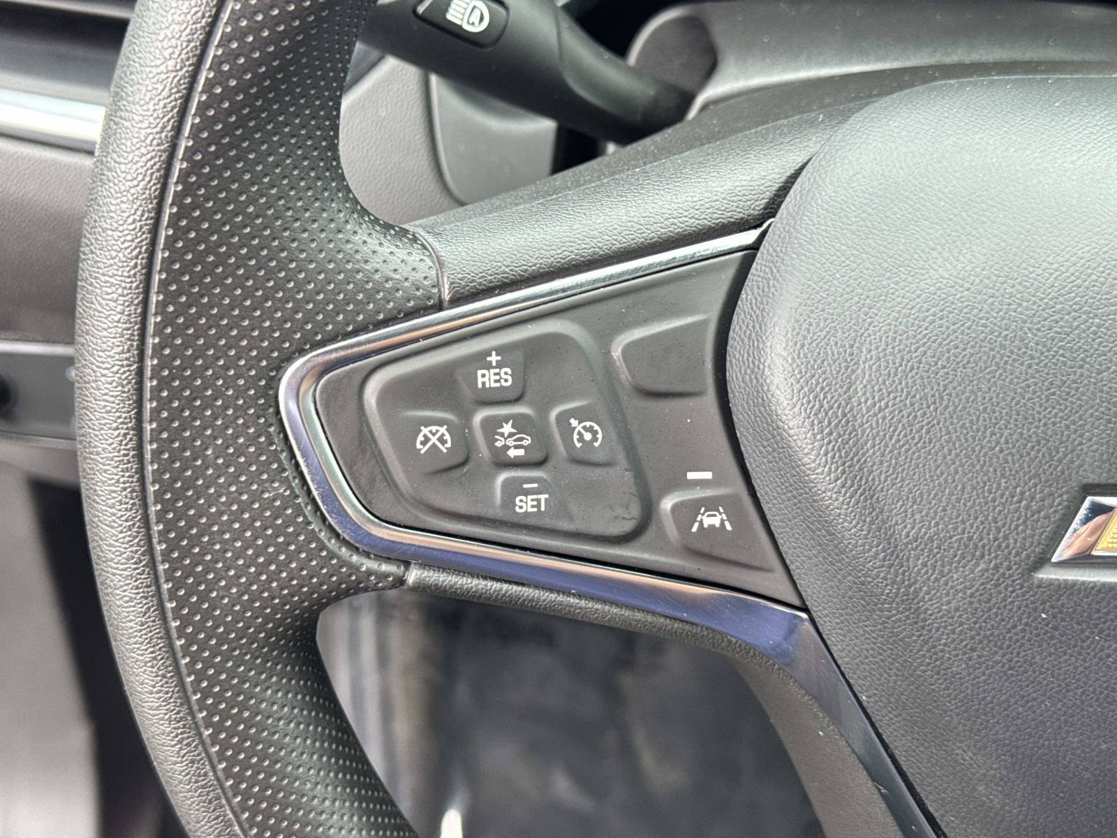Used 2023 Chevrolet Equinox LS w/ LS Convenience Package FWD image 11