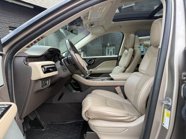 Used 2020 Lincoln Aviator Reserve w/ Equipment Group 202A image 15