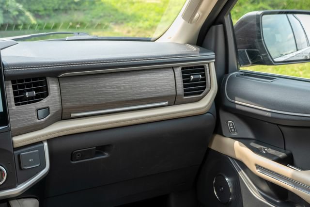 Used 2024 Ford Expedition Limited AWD/4WD image 66