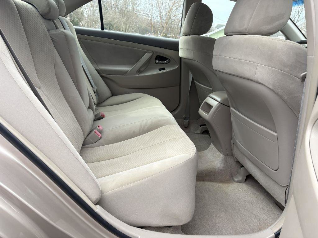 Used 2007 Toyota Camry XLE image 29