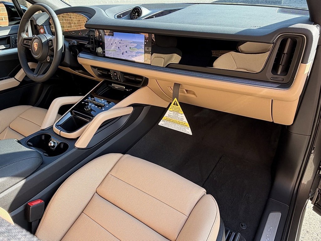 New 2026 Porsche Cayenne S image 21