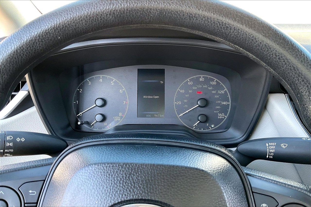 Used 2025 Toyota Corolla LE image 11