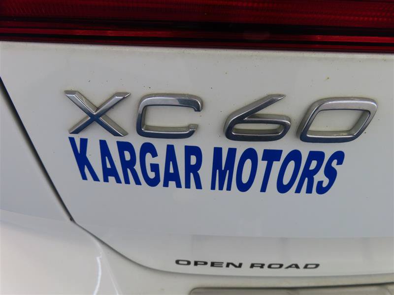 Used 2020 Volvo XC60 T6 Momentum w/ Protection Package Premier AWD/4WD image 13