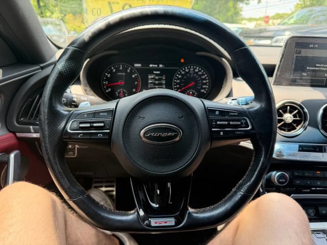 Used 2018 Kia Stinger GT2 image 15