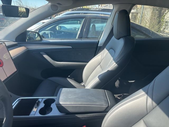 Used 2023 Tesla Model Y Long Range image 4