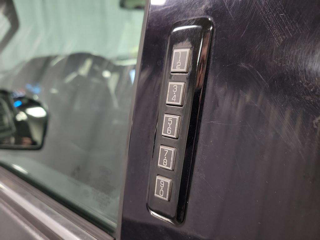 Used 2020 Ford F150 Platinum image 14