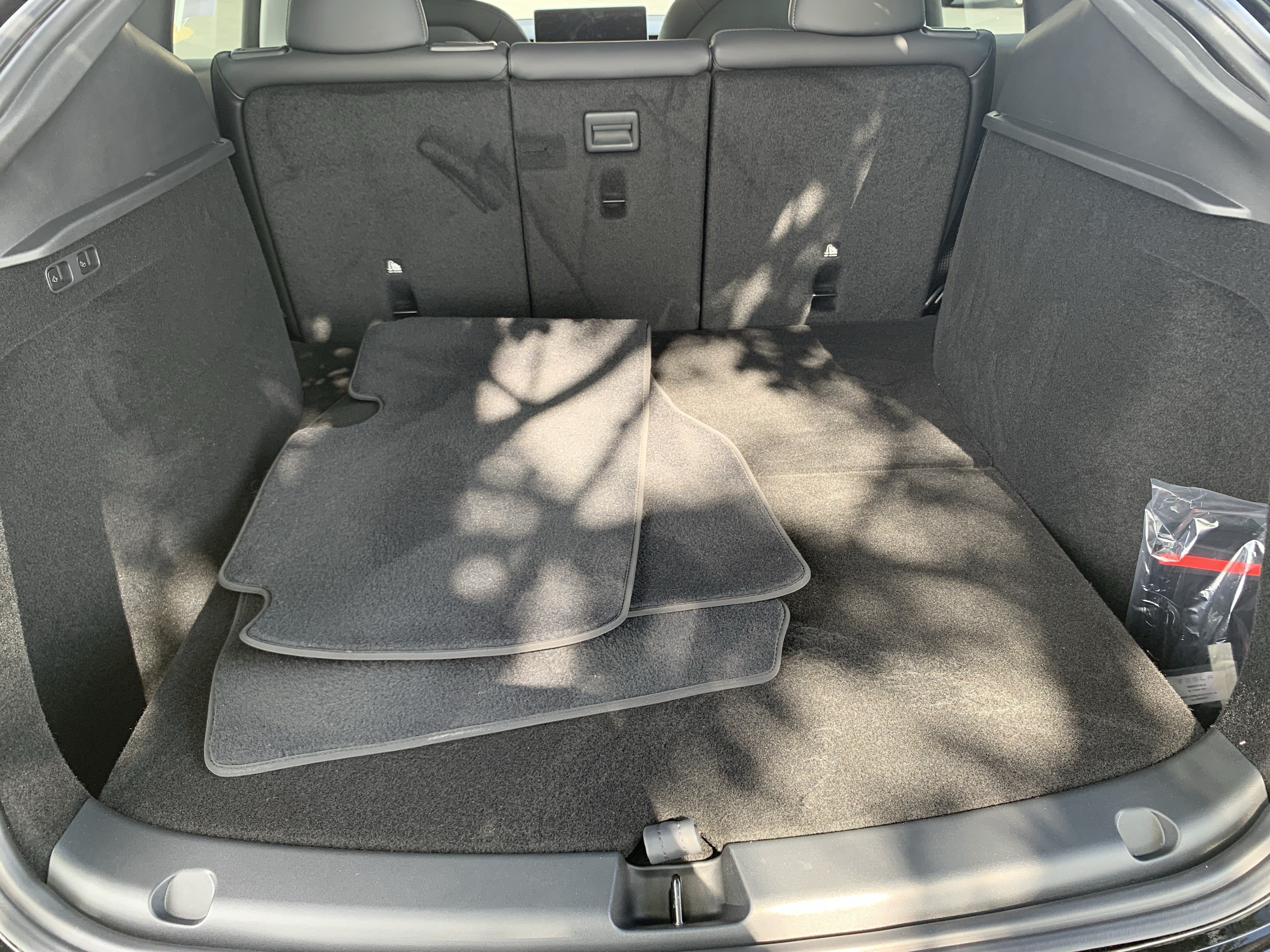 Used 2025 Tesla Model Y Long Range RWD image 33