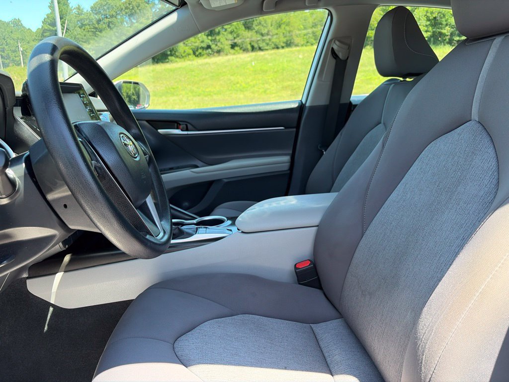 Used 2024 Toyota Camry LE FWD image 17