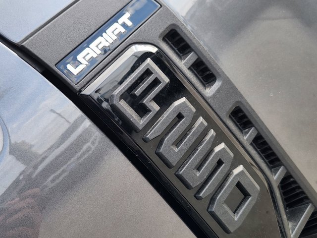 New 2026 Ford F250 Lariat w/ Black Appearance Package image 8