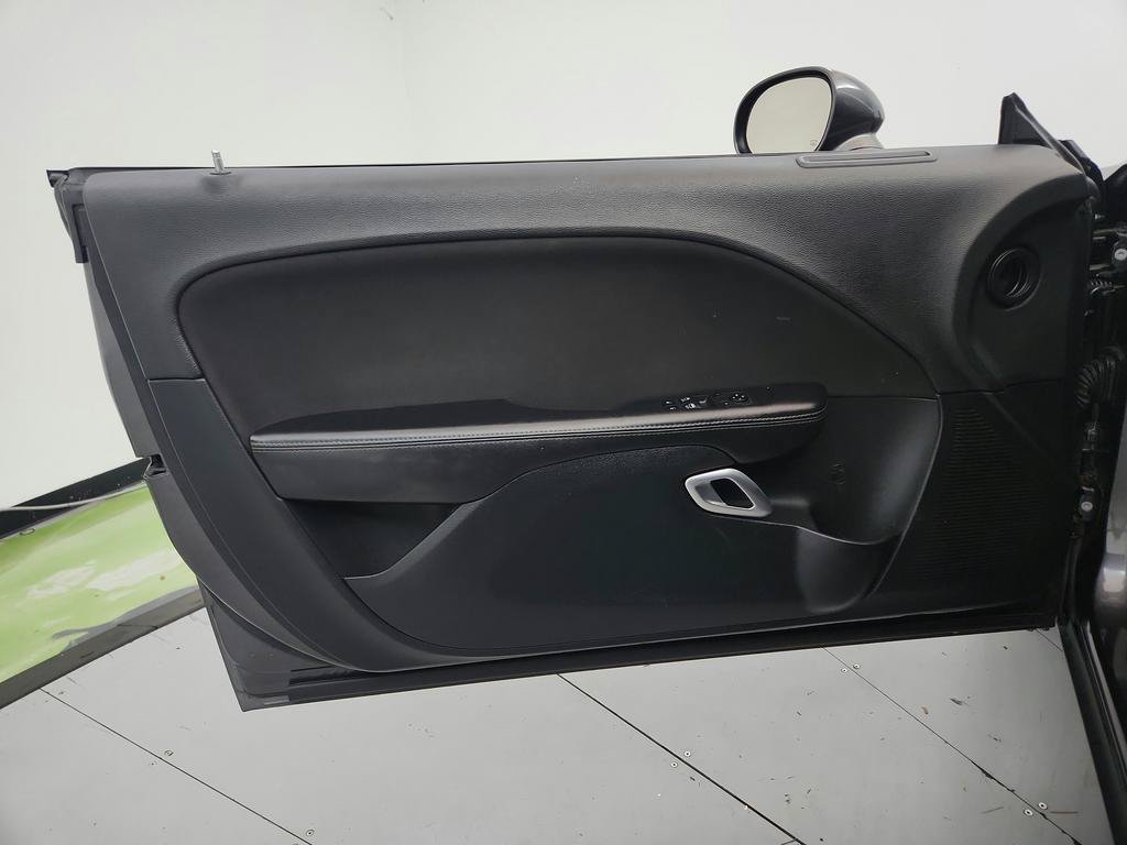 Used 2020 Dodge Challenger SXT RWD image 32