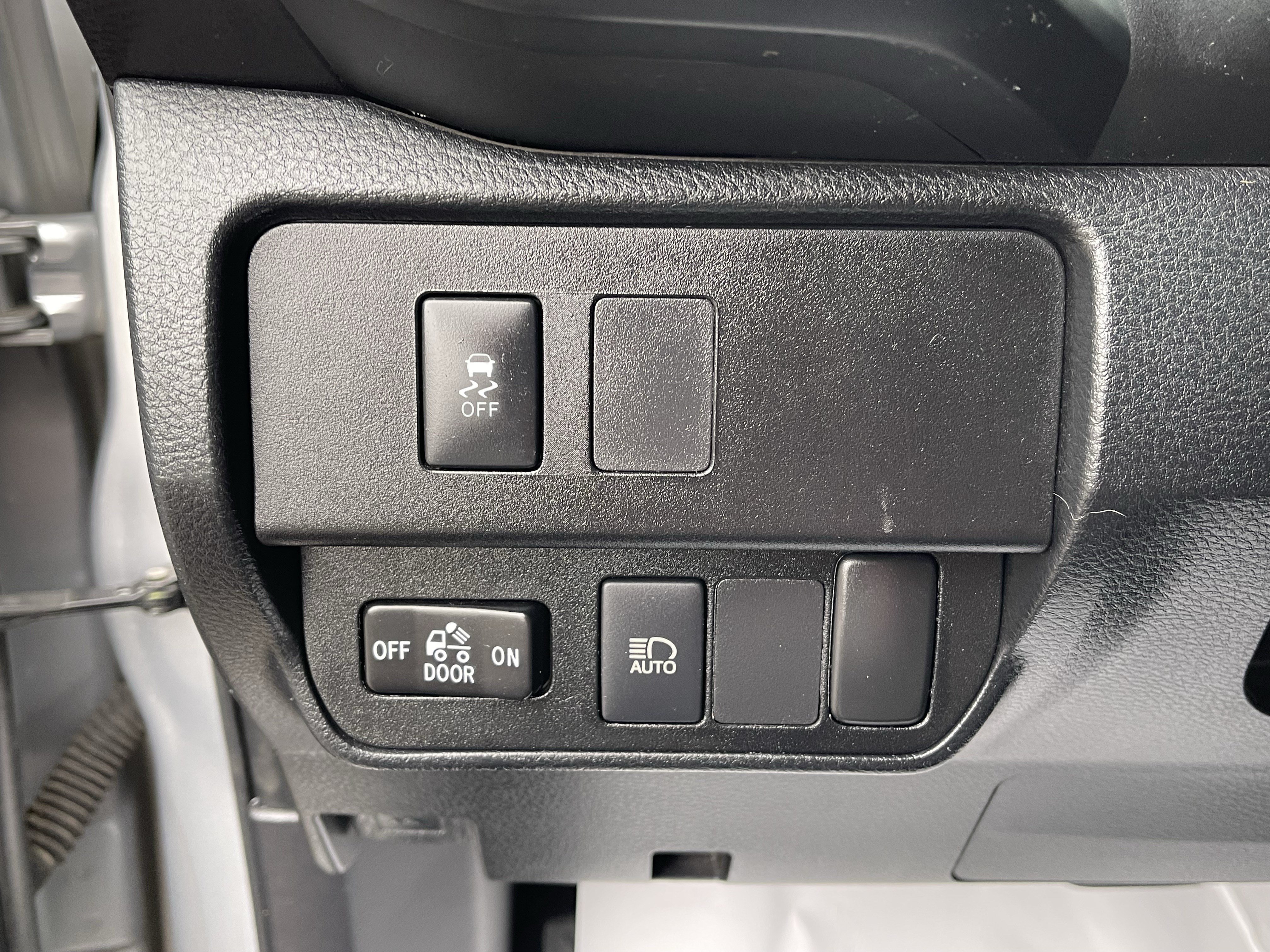 Certified 2020 Toyota Tacoma SR AWD/4WD image 25
