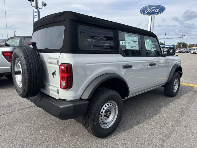 New 2026 Ford Bronco 4-Door AWD/4WD image 5