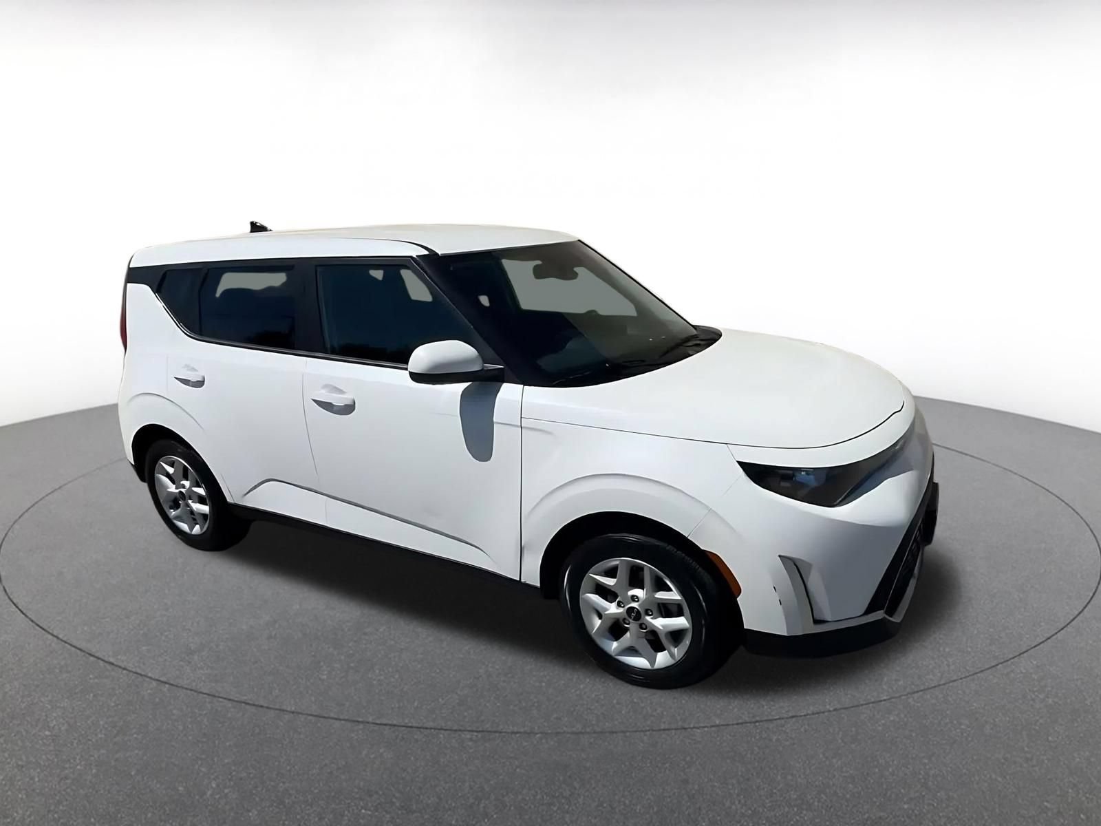 Used 2025 Kia Soul LX w/ LX Technology Package FWD video 2
