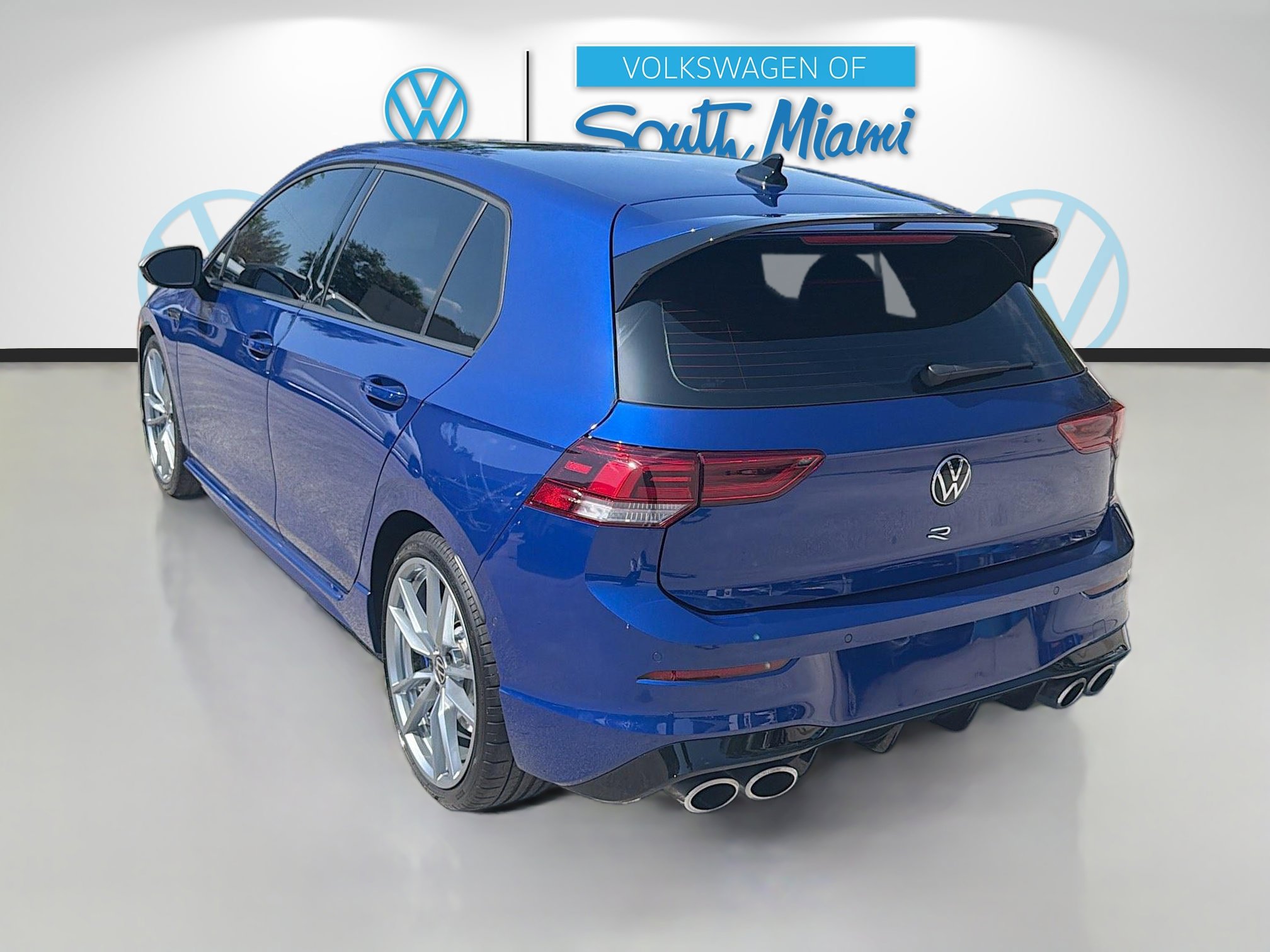 Used 2024 Volkswagen Golf R AWD/4WD image 5