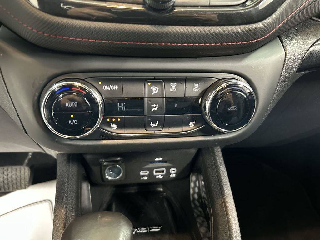 Certified 2022 Chevrolet TrailBlazer RS w/ Technology Package image 16