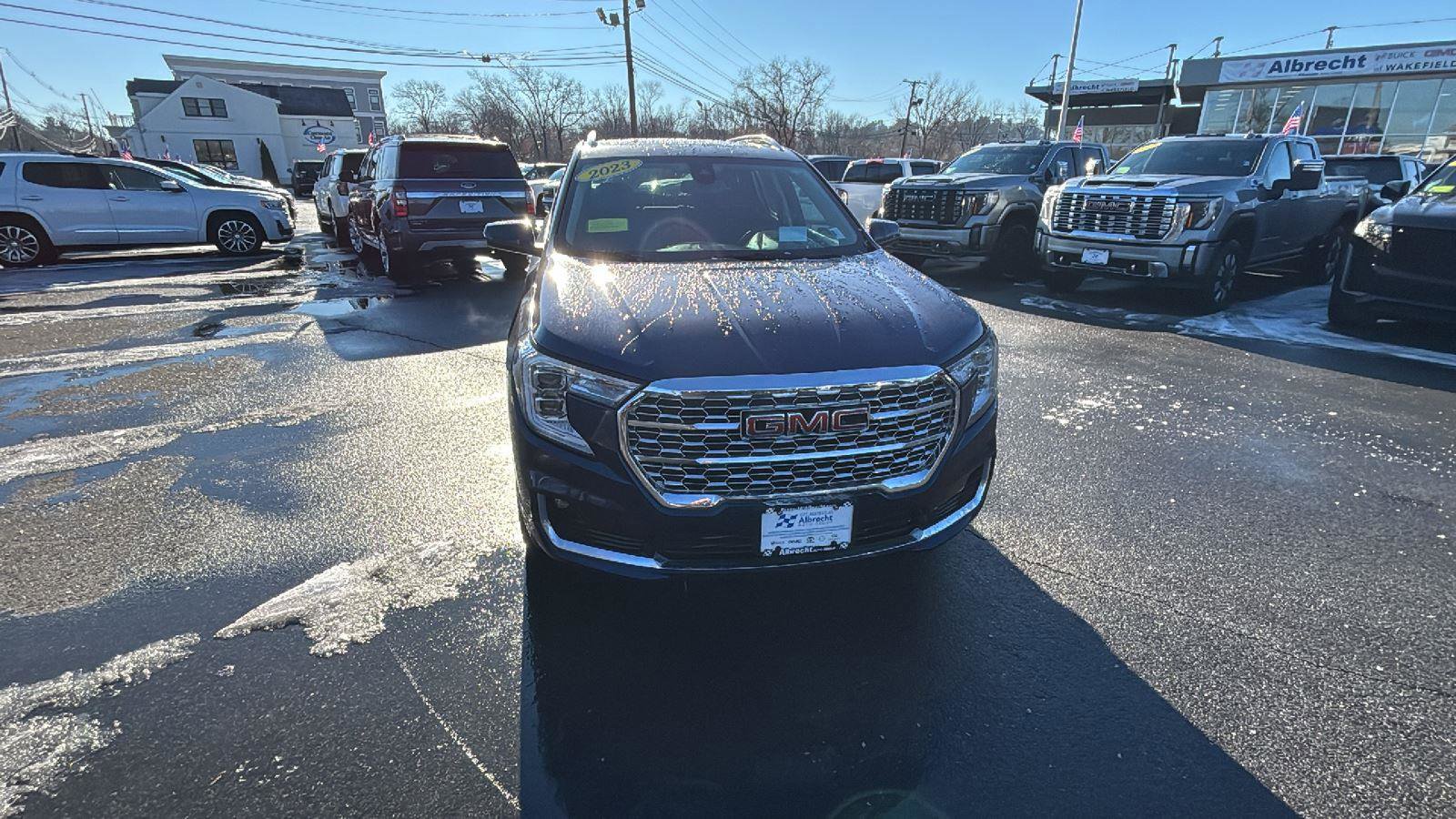 Used 2023 GMC Terrain Denali video 2