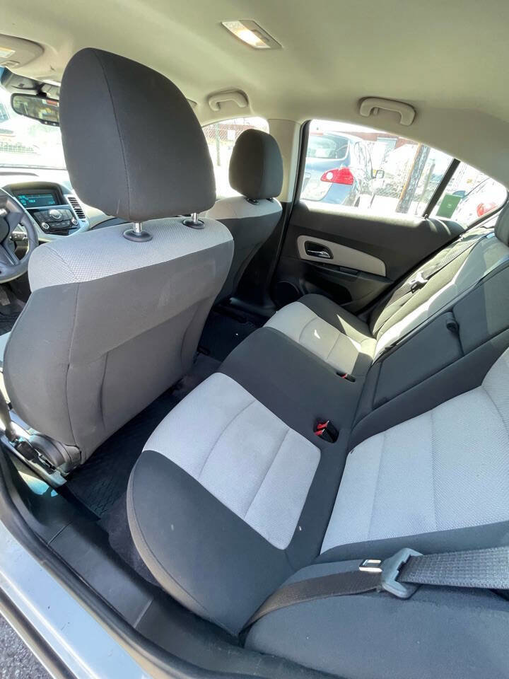 Used 2012 Chevrolet Cruze LS w/ Connectivity Package image 18