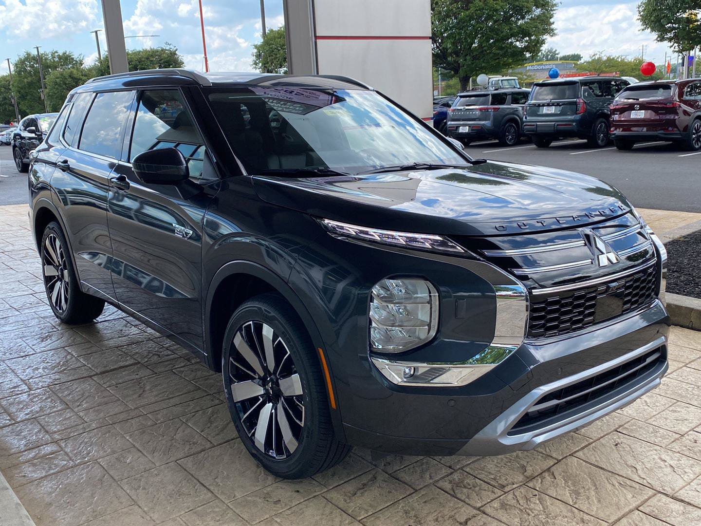 New 2026 Mitsubishi Outlander SEL AWD/4WD image 3