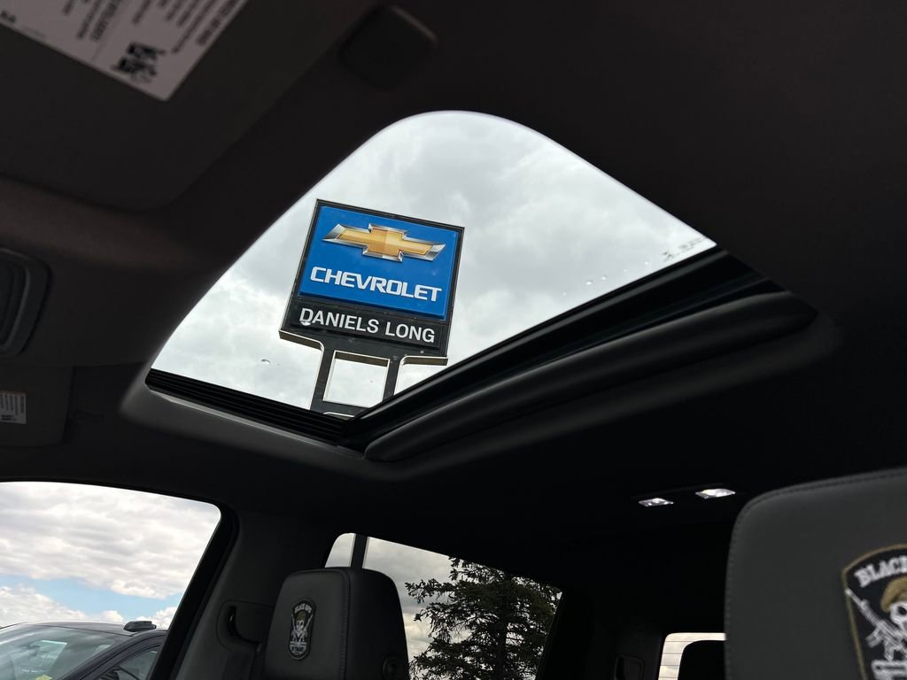 Used 2021 Chevrolet Silverado 1500 LTZ w/ Technology Package AWD/4WD image 29