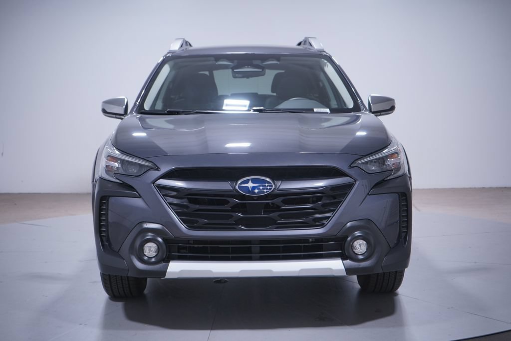 Used 2023 Subaru Outback Touring AWD/4WD image 4