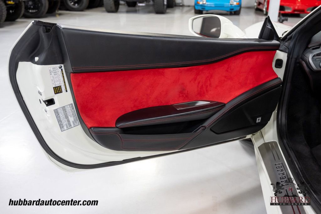 Used 2014 Ferrari 458 Spider RWD image 16