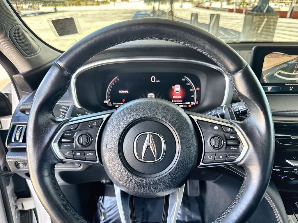 Used 2023 Acura MDX SH-AWD w/ Advance Package image 3