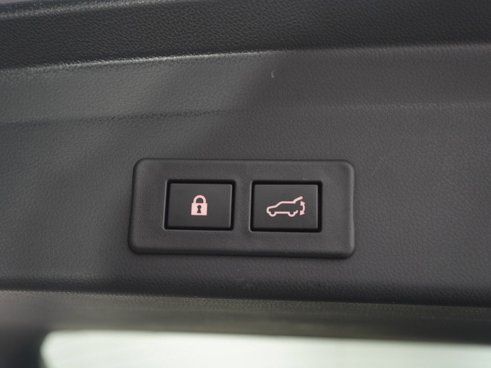 Used 2025 Subaru Ascent Premium image 12