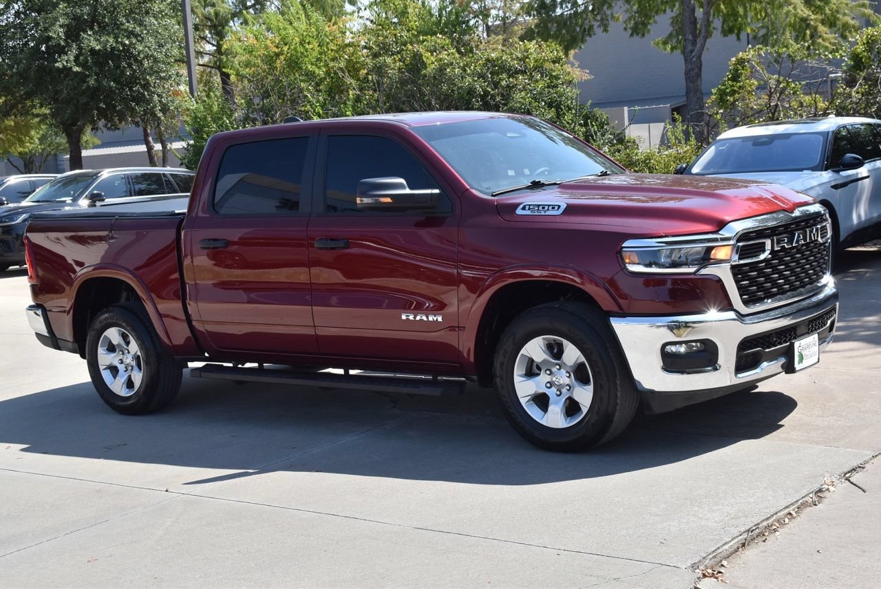 Used 2025 RAM 1500 Lone Star AWD/4WD image 5