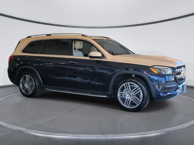 Used 2022 Mercedes-Benz GLS 450 4MATIC video 2